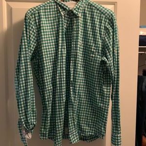 Lacoste casual button-down in emerald green gingham, size 40